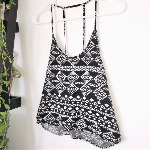 5/$20 Slightly cropped tank top with low, strappy back, XS - Picture 3 of 6